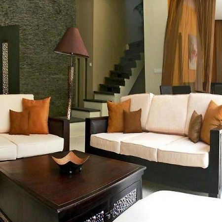 Alam Warna Villa Seminyak Exteriör bild