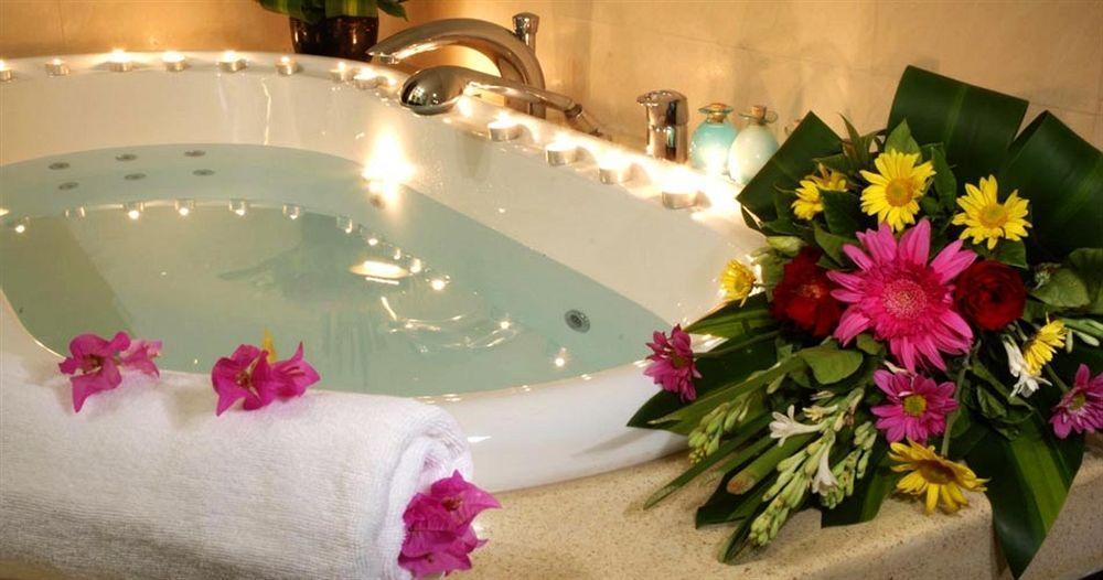 Alam Warna Villa Seminyak Exteriör bild