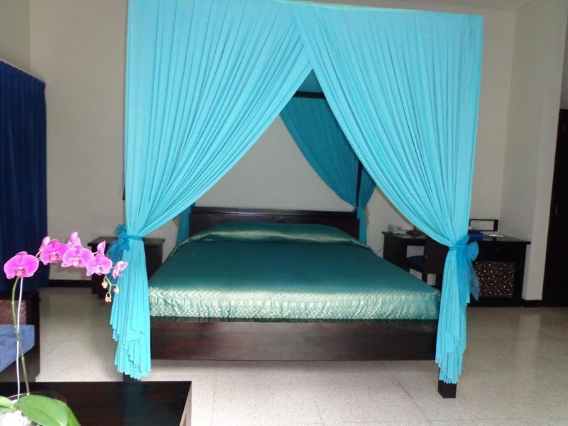 Alam Warna Villa Seminyak Exteriör bild