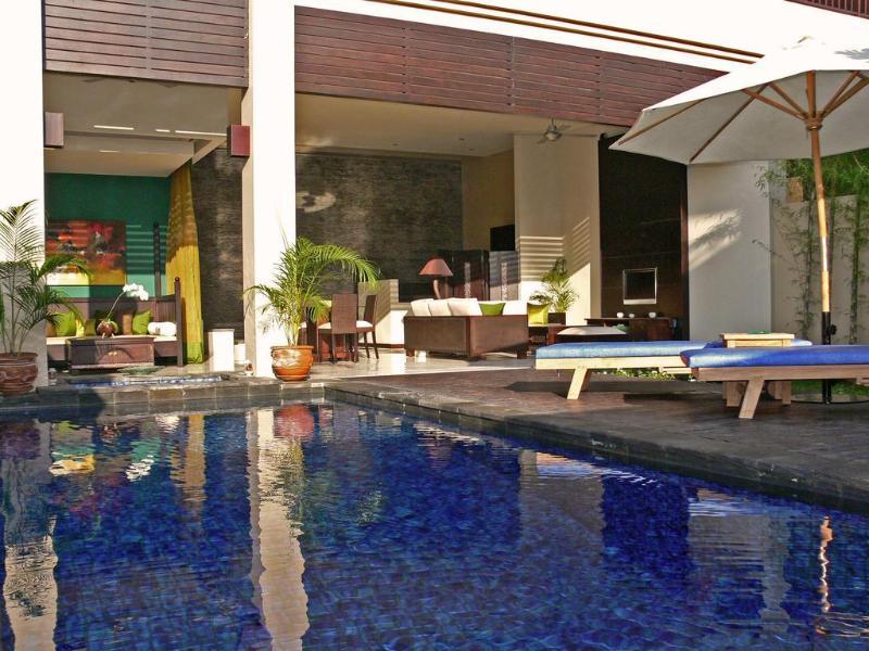 Alam Warna Villa Seminyak Exteriör bild
