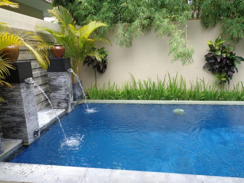 Alam Warna Villa Seminyak Exteriör bild