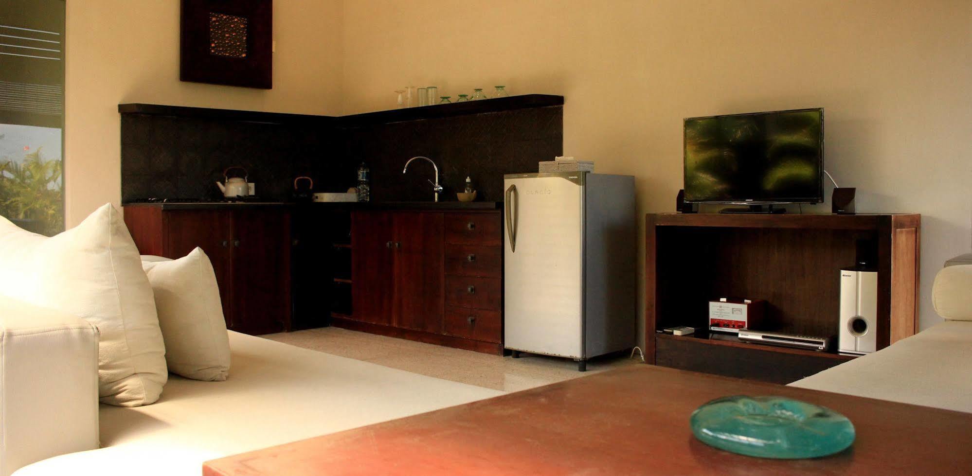 Alam Warna Villa Seminyak Exteriör bild